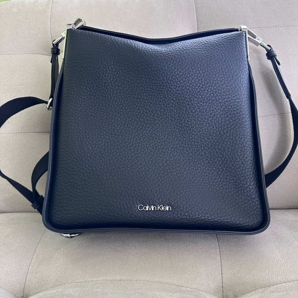 Black pebble shoulder bag